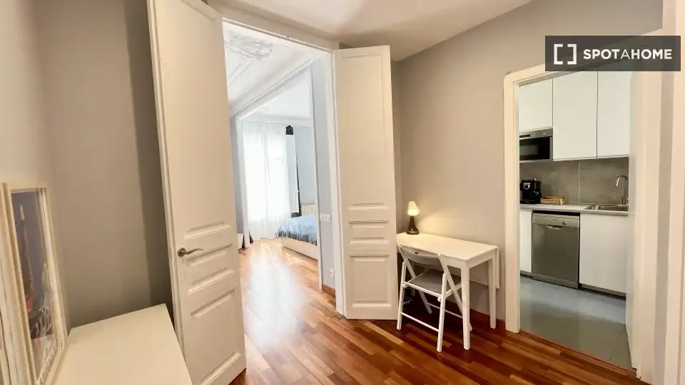 Appartamento con terrazza in affitto a Eixample, imagen 8