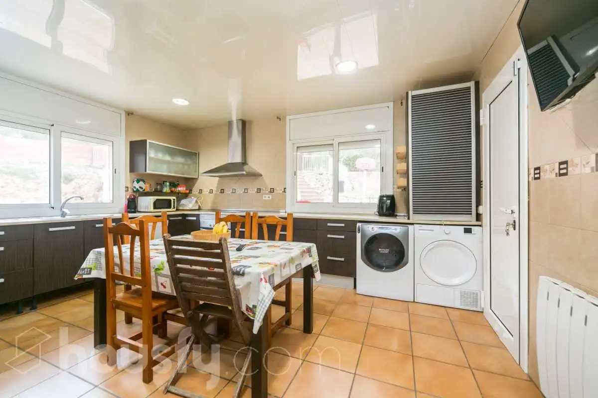 Casa o xalet en venda a Carrer de la Figuera, Olèrdola