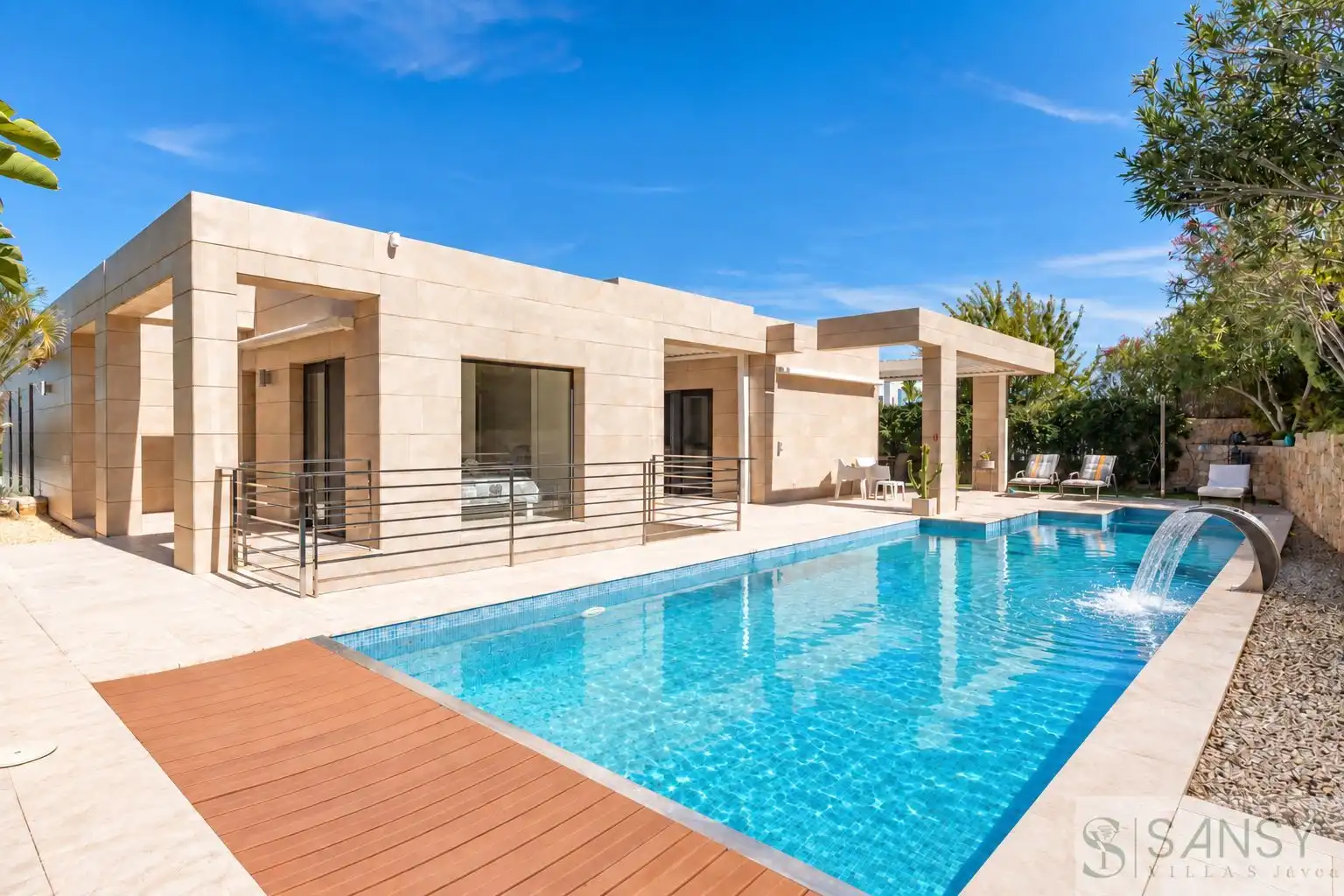 Villa con piscina in vendita a Puerto, imagen 4