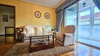 Living room of Apartment for sale in Ourense Capital   with Heating, Parquet flooring and Storage room