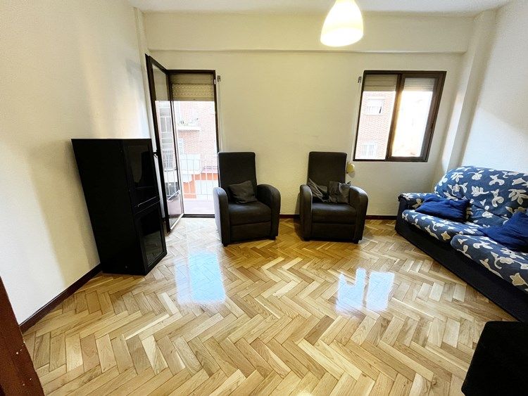 Living room of Flat to rent in  Madrid Capital  with Heating, Terrace and Oven