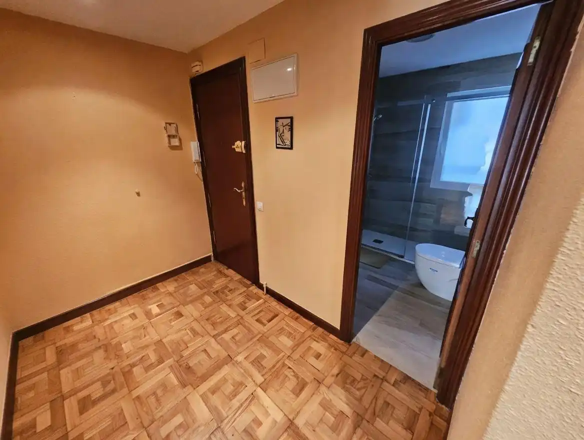 Piso en venta en Burlada / Burlata con Calefacción, Parquet y Balcón