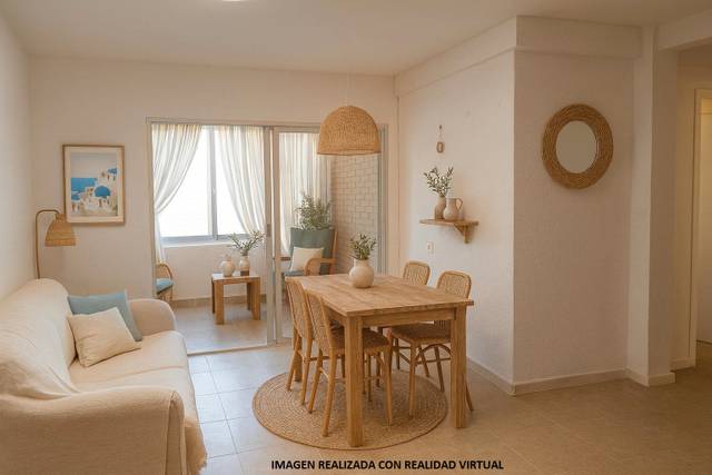 Piso en Venta en Calle Pintor Pedro Camacho en Juan XXIII