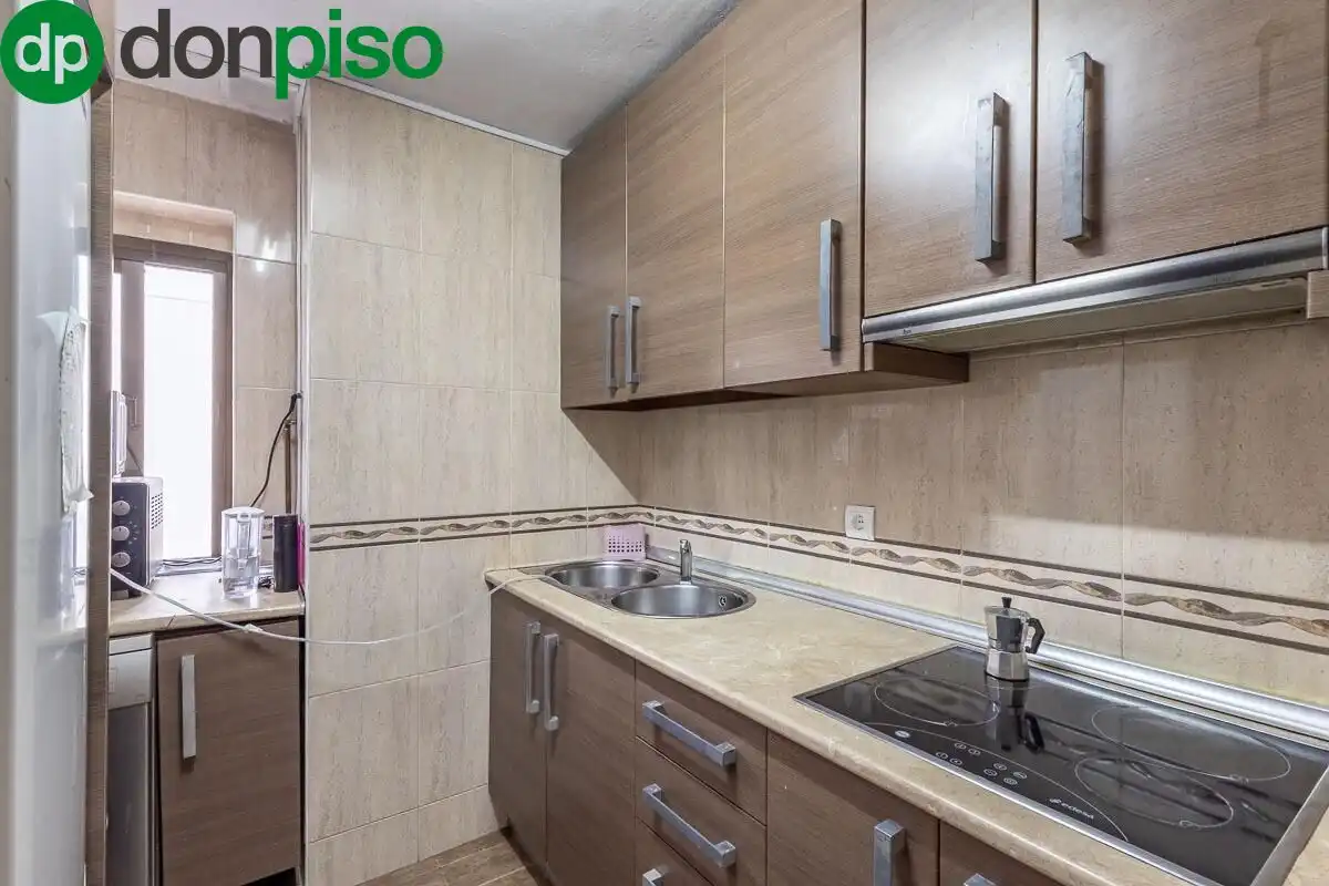 Küche von Wohnung zum Verkauf in Granada