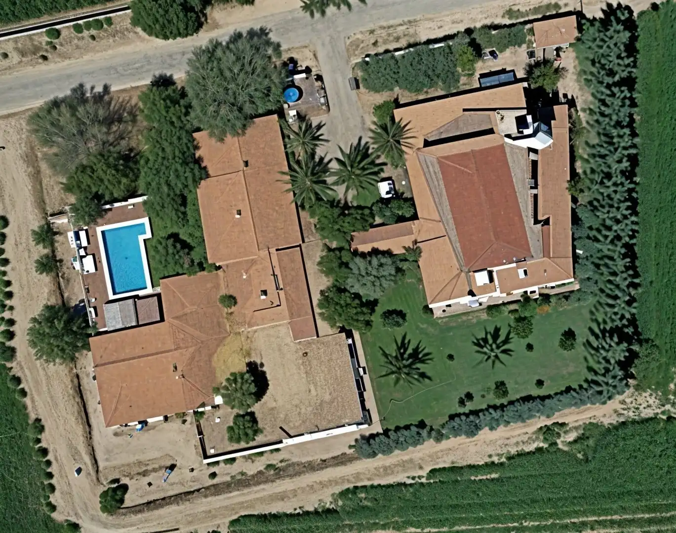 Finca rústica en venda en Montijo amb Jardí privat, Piscina i Moblat