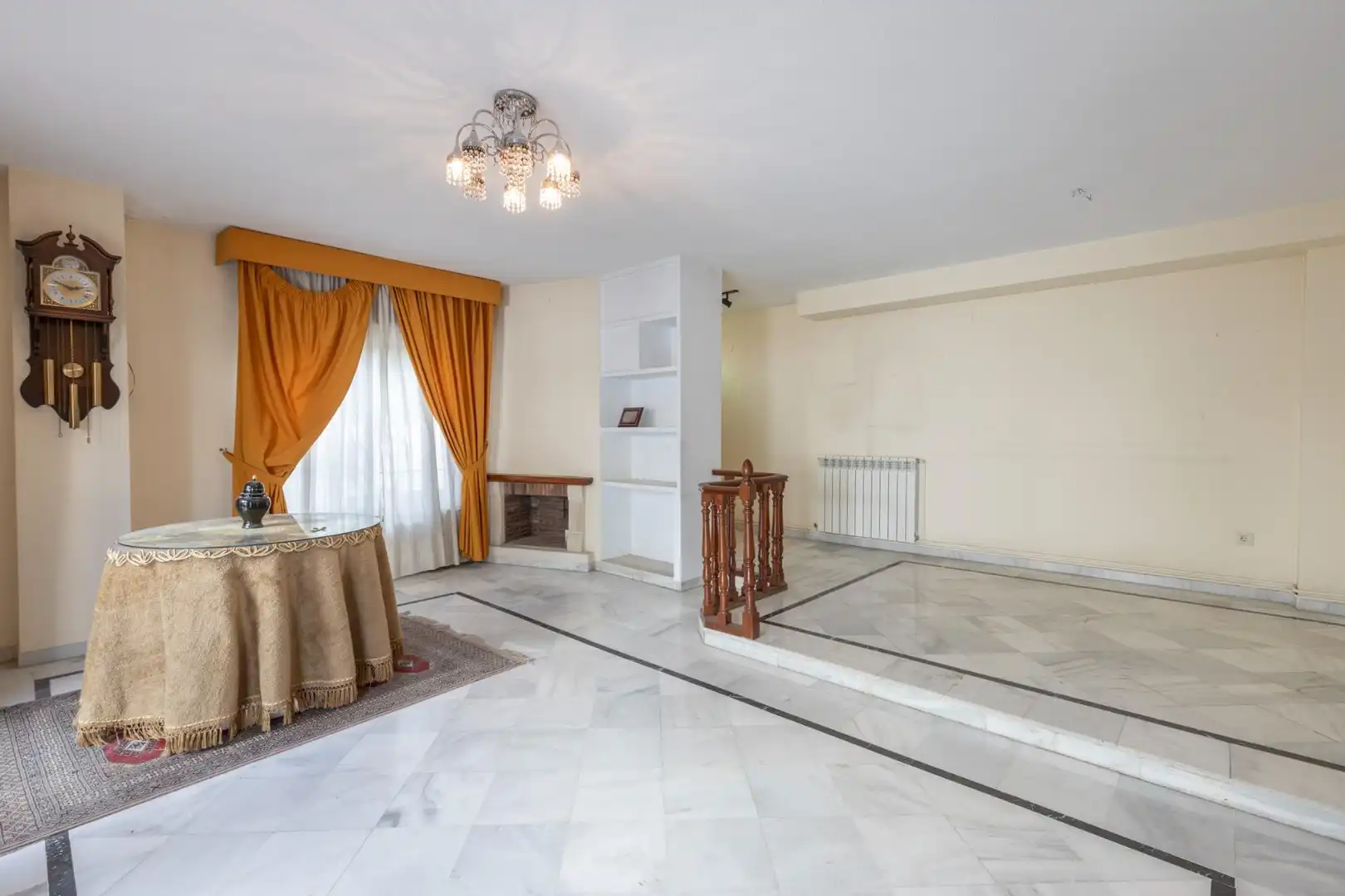 Casa adosada en venta en Granada con Calefacción, Terraza y Trastero