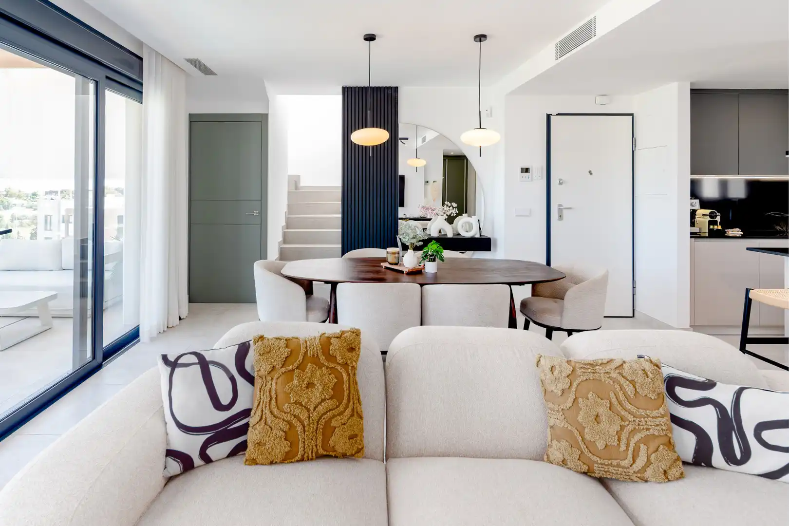 Penthouse with balcony for sale in Estepona Pueblo, imagen 9