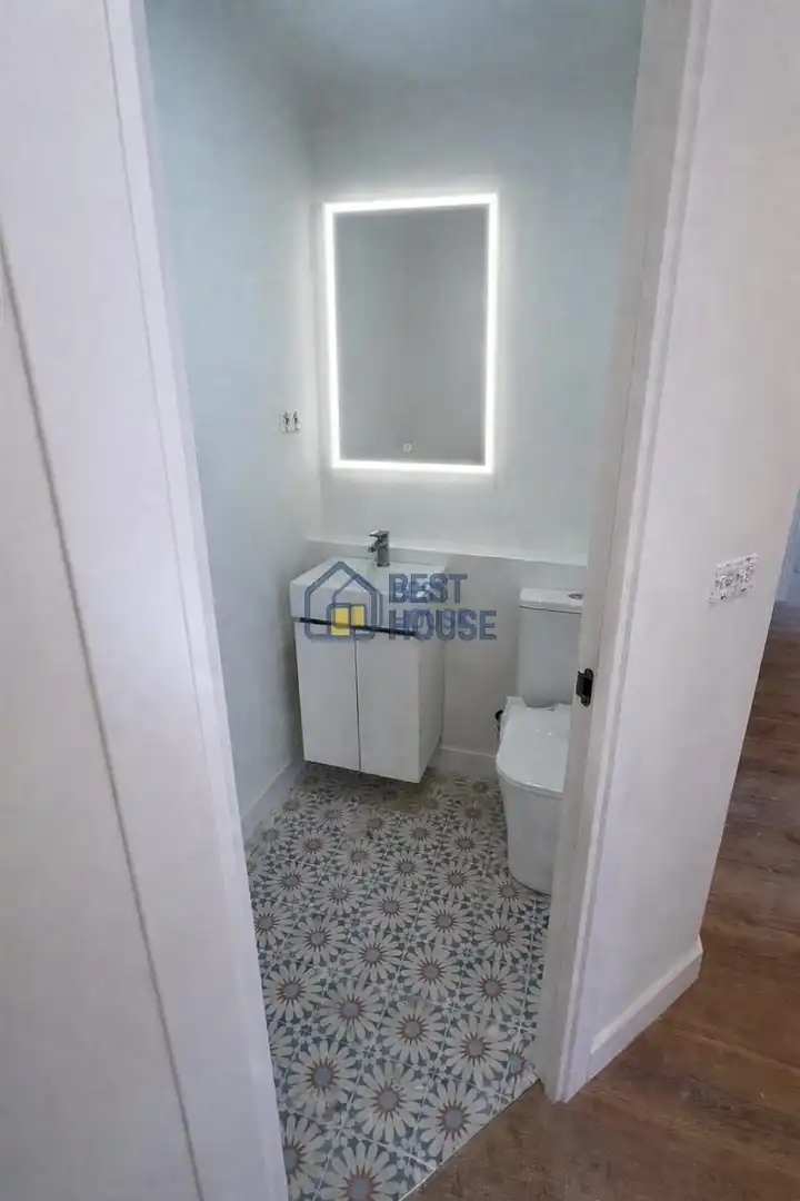 Bathroom of Flat for rent in León Capital   with Heating, Parquet flooring and Storage room