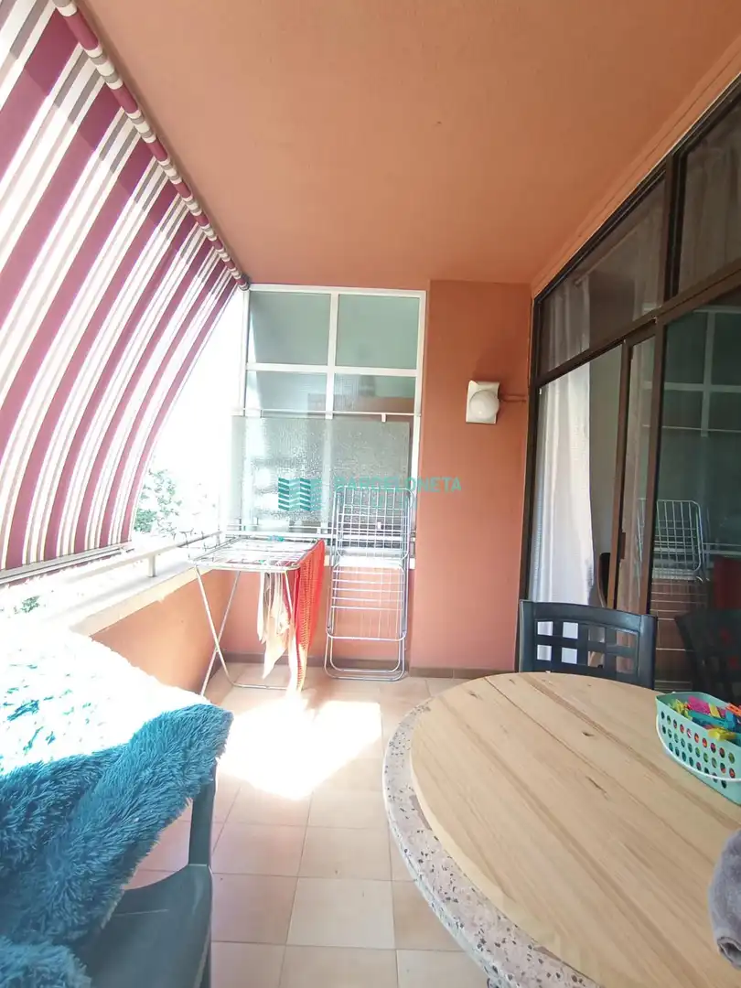 Terraza de Piso en venta en Barcelona con Calefacción, Terraza y Alarma