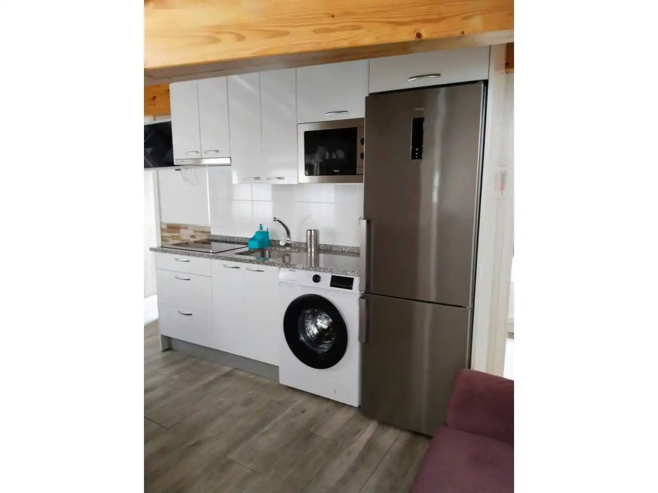 Cuina de Apartament de lloguer en Burgos amb Calefacció, Parquet i Moblat