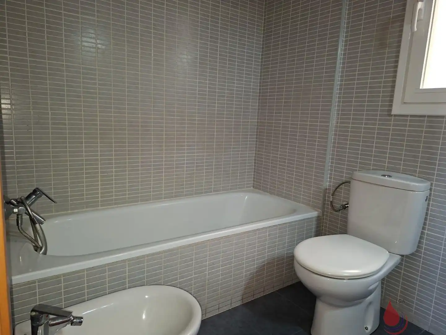 Baño de Piso en venta en El Vendrell con Calefacción y Balcón
