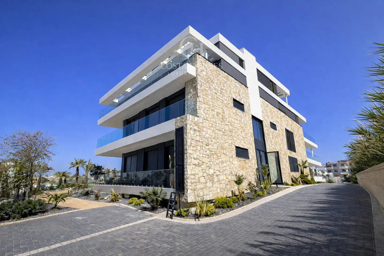 Vista exterior de Ático en venta en Dénia con Aire acondicionado, Calefacción y Jardín privado