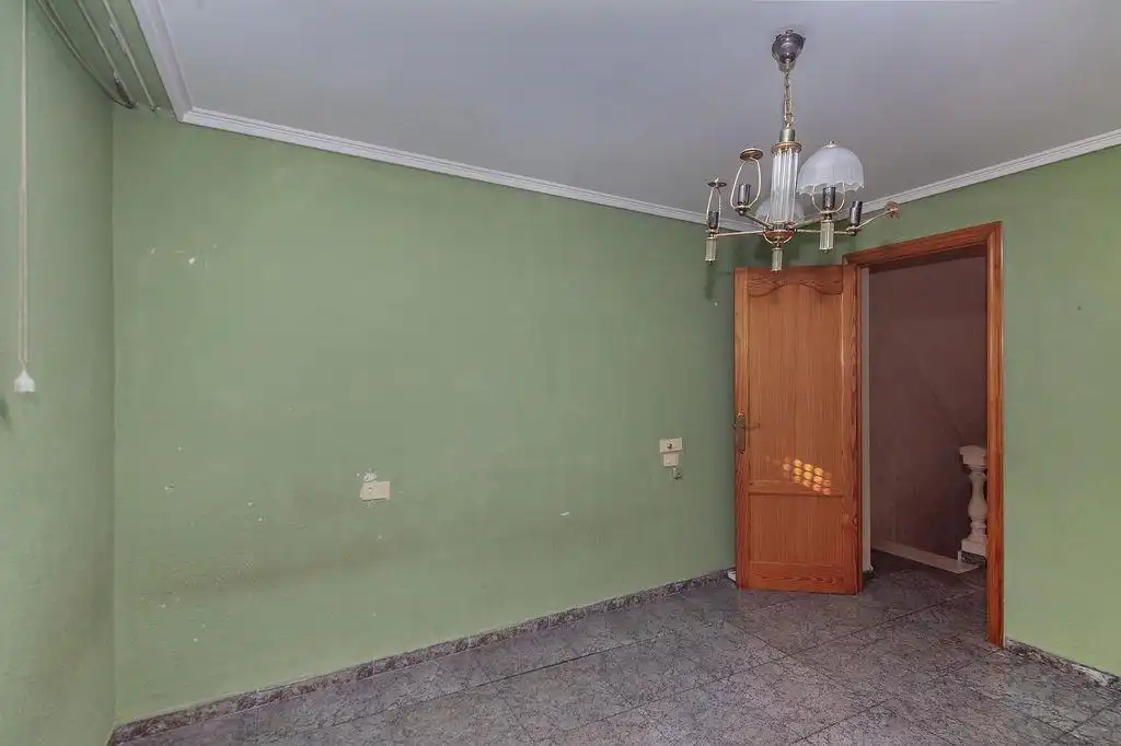 Houses for sale in Tavernes de la Valldigna  with Alarm