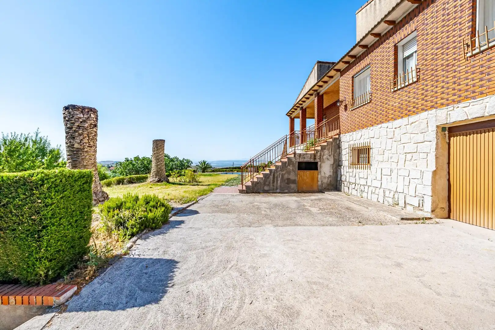 Vista exterior de Casa o chalet en venta en Mesegar de Tajo con Piscina y Amueblado
