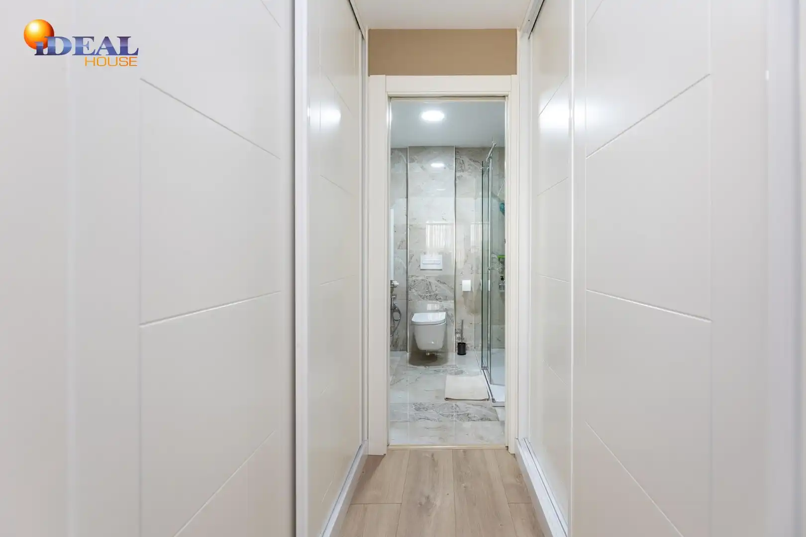 Flat with lift for sale in Calle PINTOR VELAZQUEZ 11, imagen 17