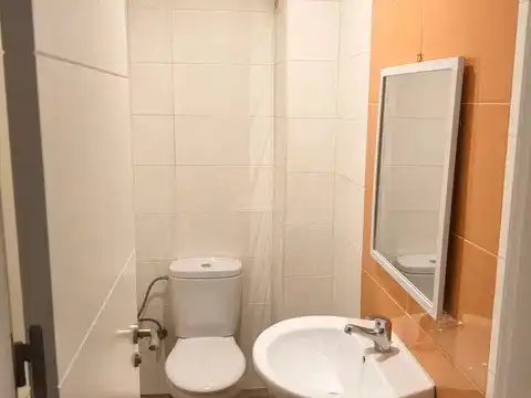 Badezimmer von Wohnung zur Miete in Granada mit Klimaanlage, Heizung und Möbliert