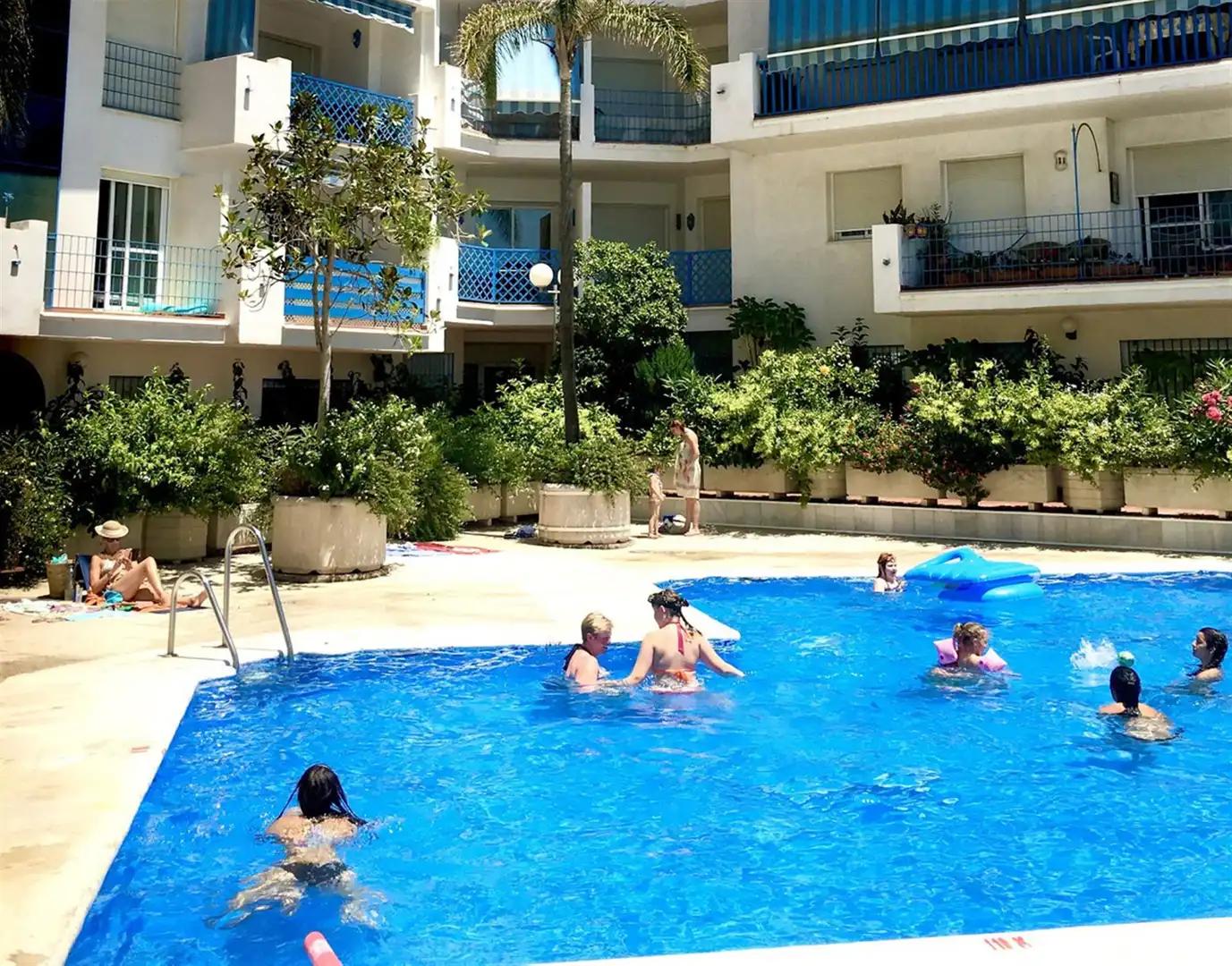 Piscina de Apartament en venda en Estepona amb Aire condicionat i Terrassa