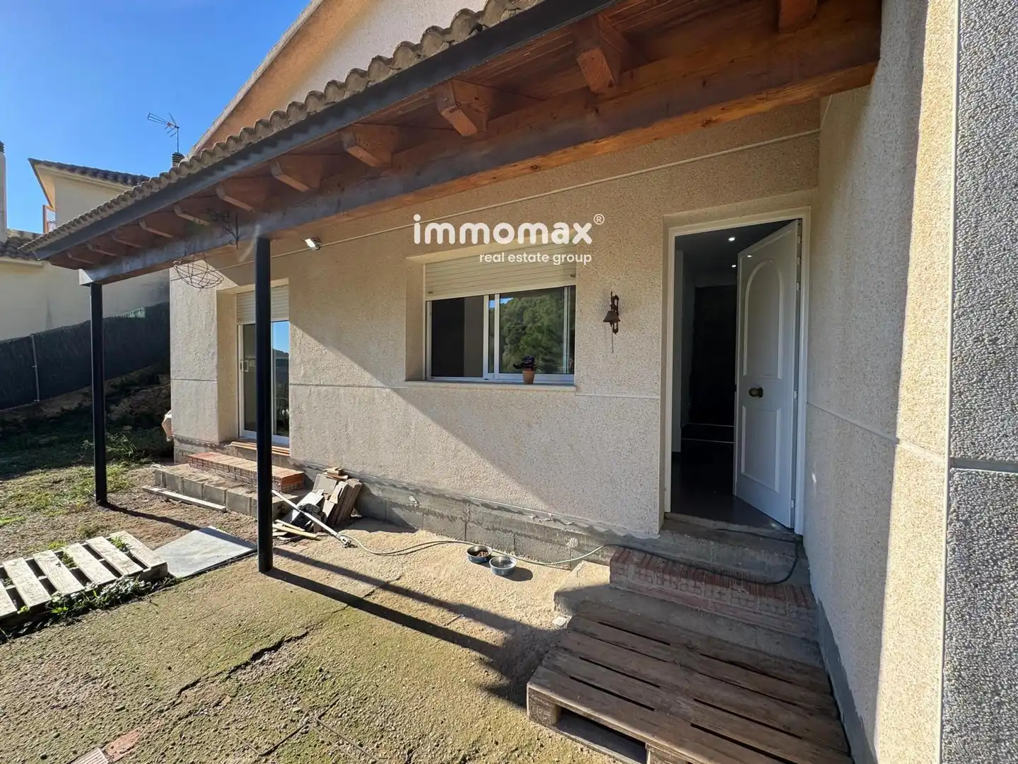 Vista exterior de Casa o chalet en venta en Vallirana