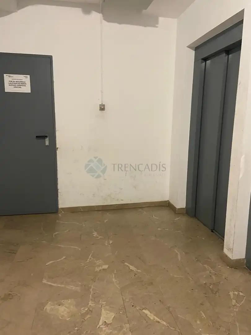 Garage zum Verkauf in Valencia