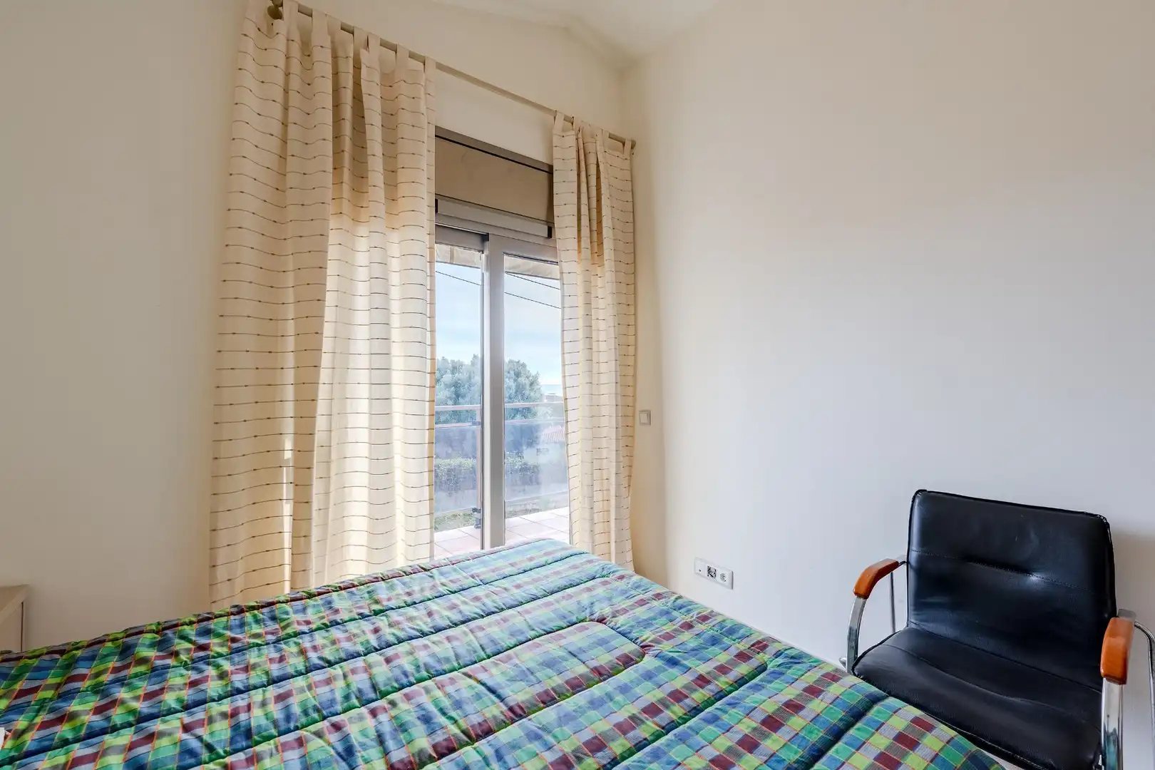 Dormitori de Casa o xalet en venda en Calafell amb Calefacció, Jardí privat i Terrassa