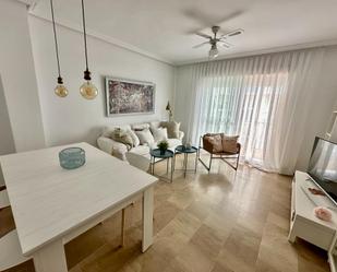 Flat to rent in Avenida del Carmen, Estepona