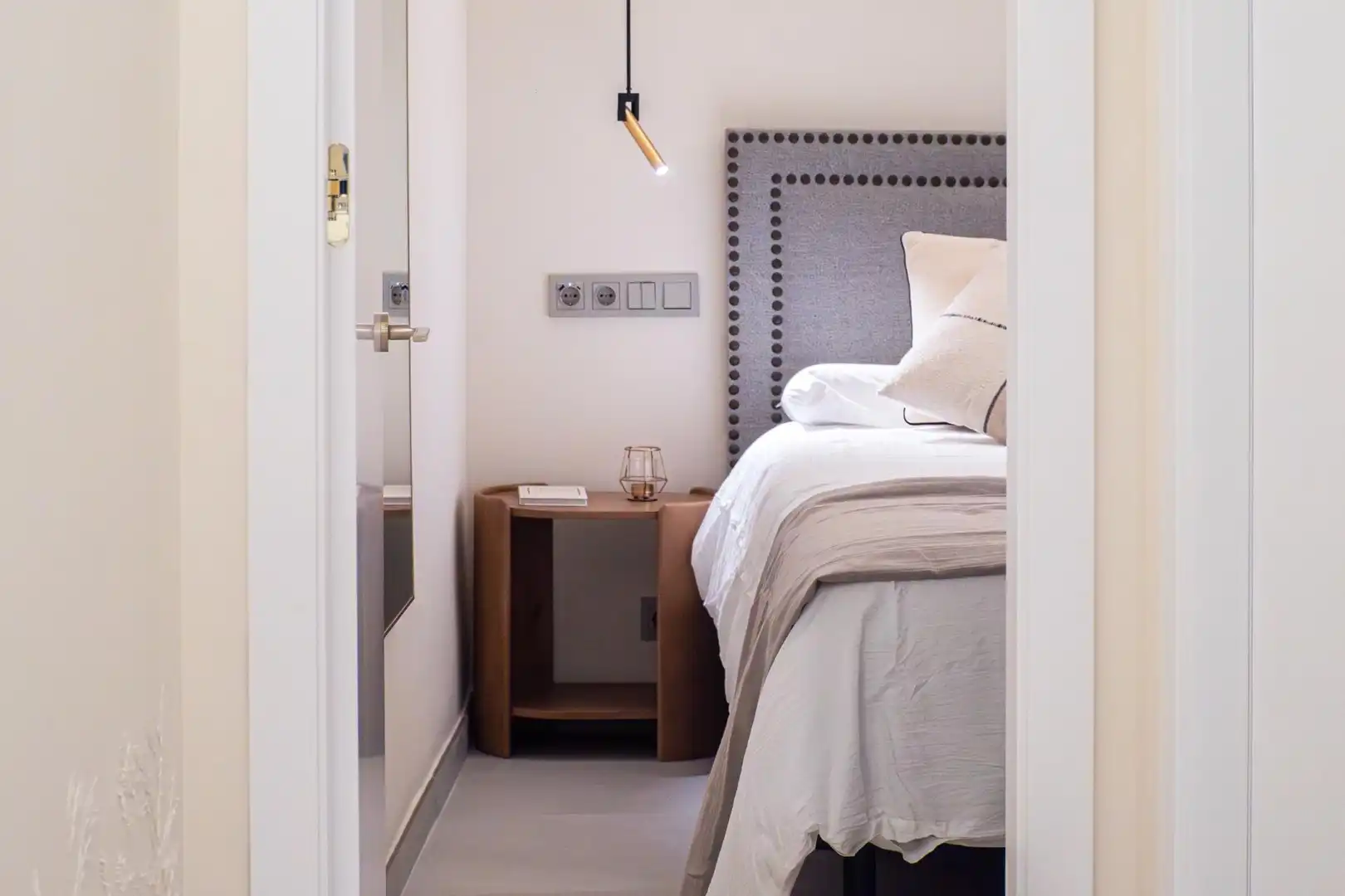 Bedroom of Flat for sale in Málaga  with Air Conditioner, Heating and Terrace