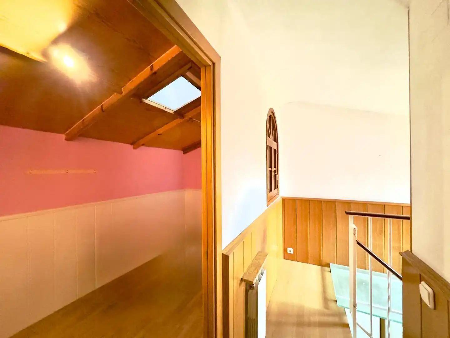 Maisonette zum Verkauf in Rubí mit Klimaanlage, Heizung und Parkett