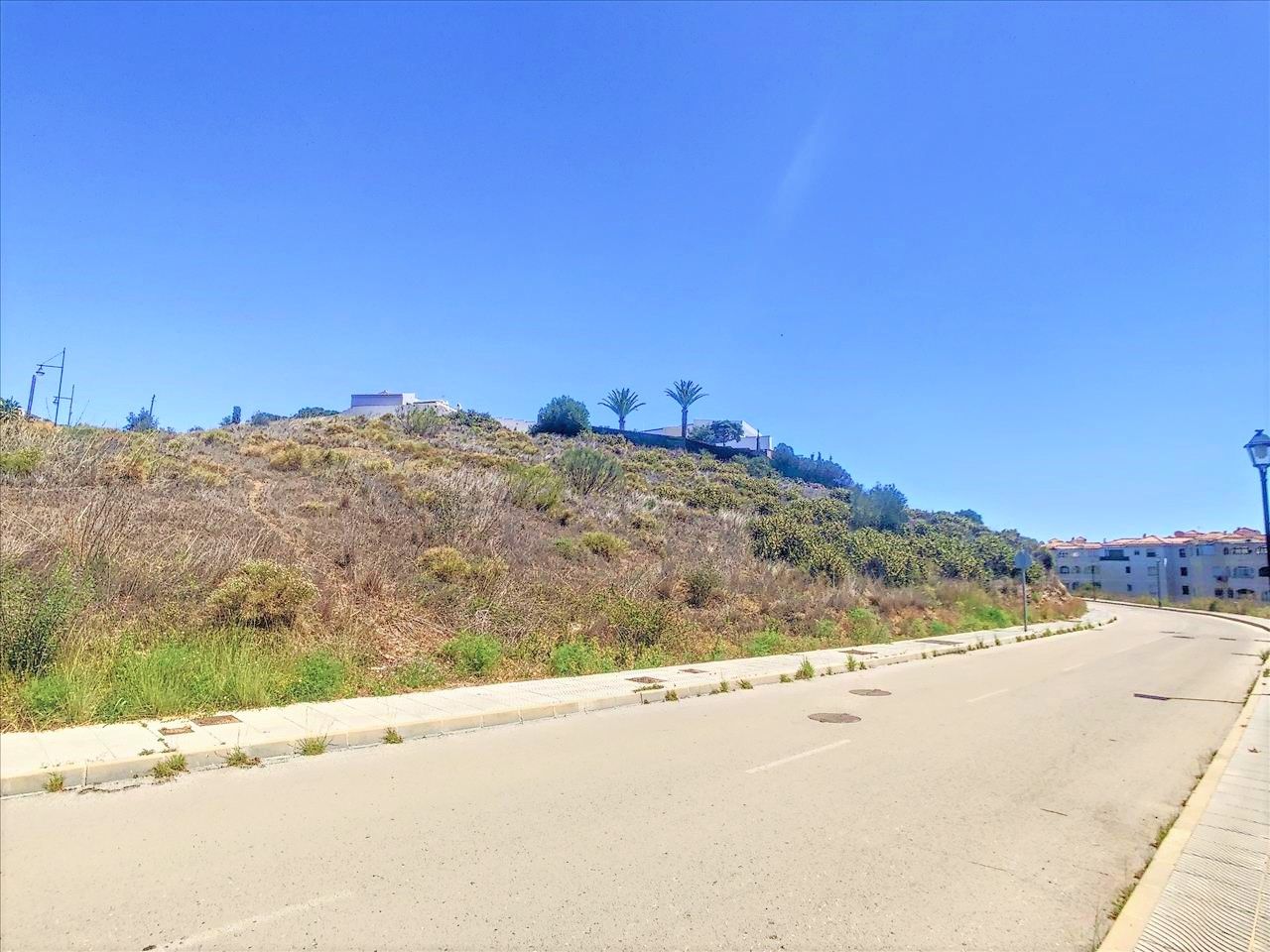 Terreno en venta en  Ceuta Capital