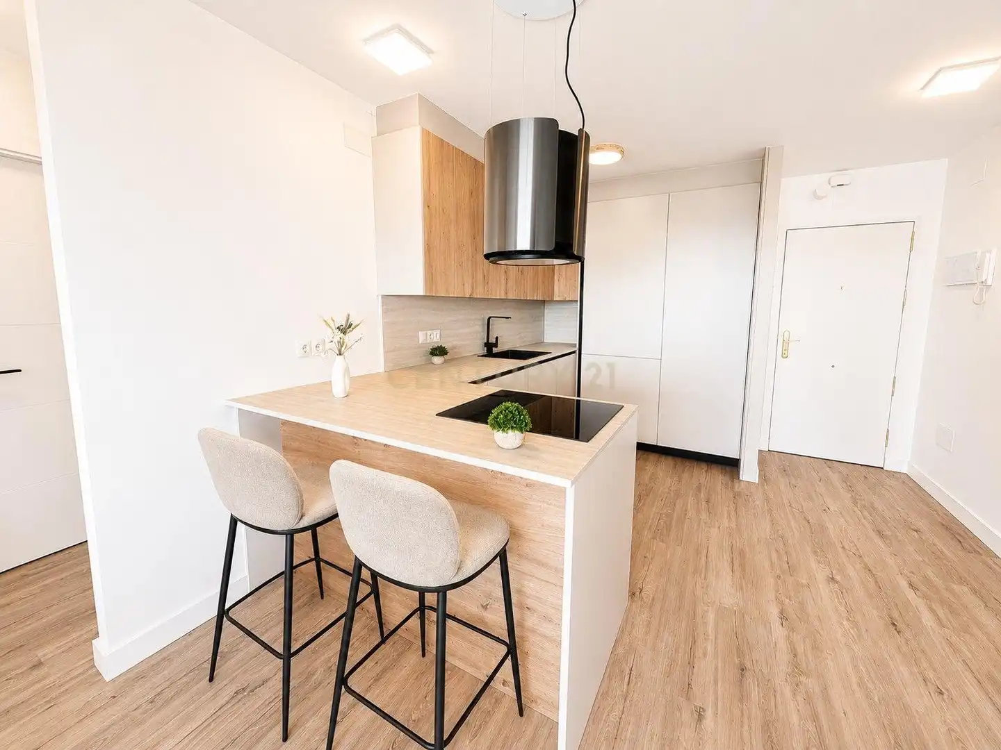 Cuina de Apartament en venda en Mijas amb Forn, Alarma i Piscina comunitària