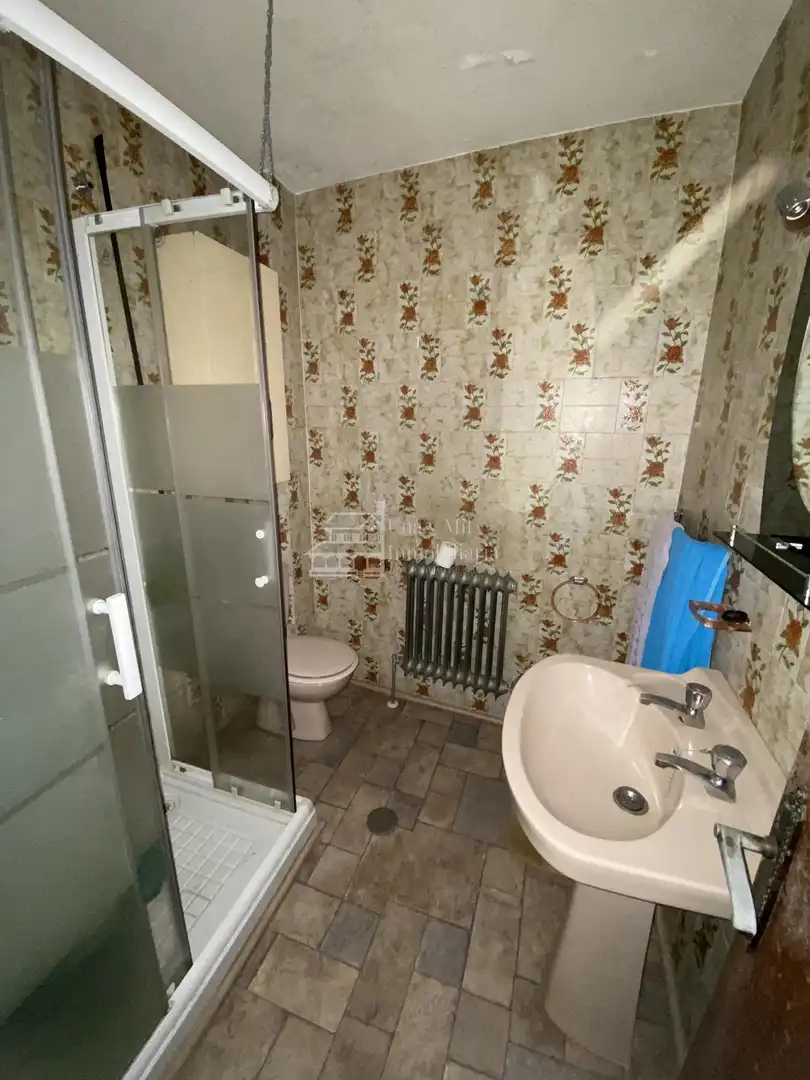Baño de Piso en venta en Santibáñez de Béjar con Terraza