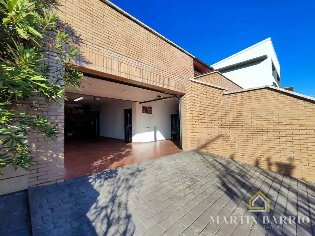 Vista exterior de Casa o chalet en venta en Muskiz con Calefacción, Jardín privado y Terraza