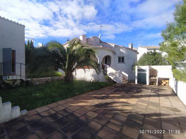 Chalet con balcón en venta en Oliva pueblo