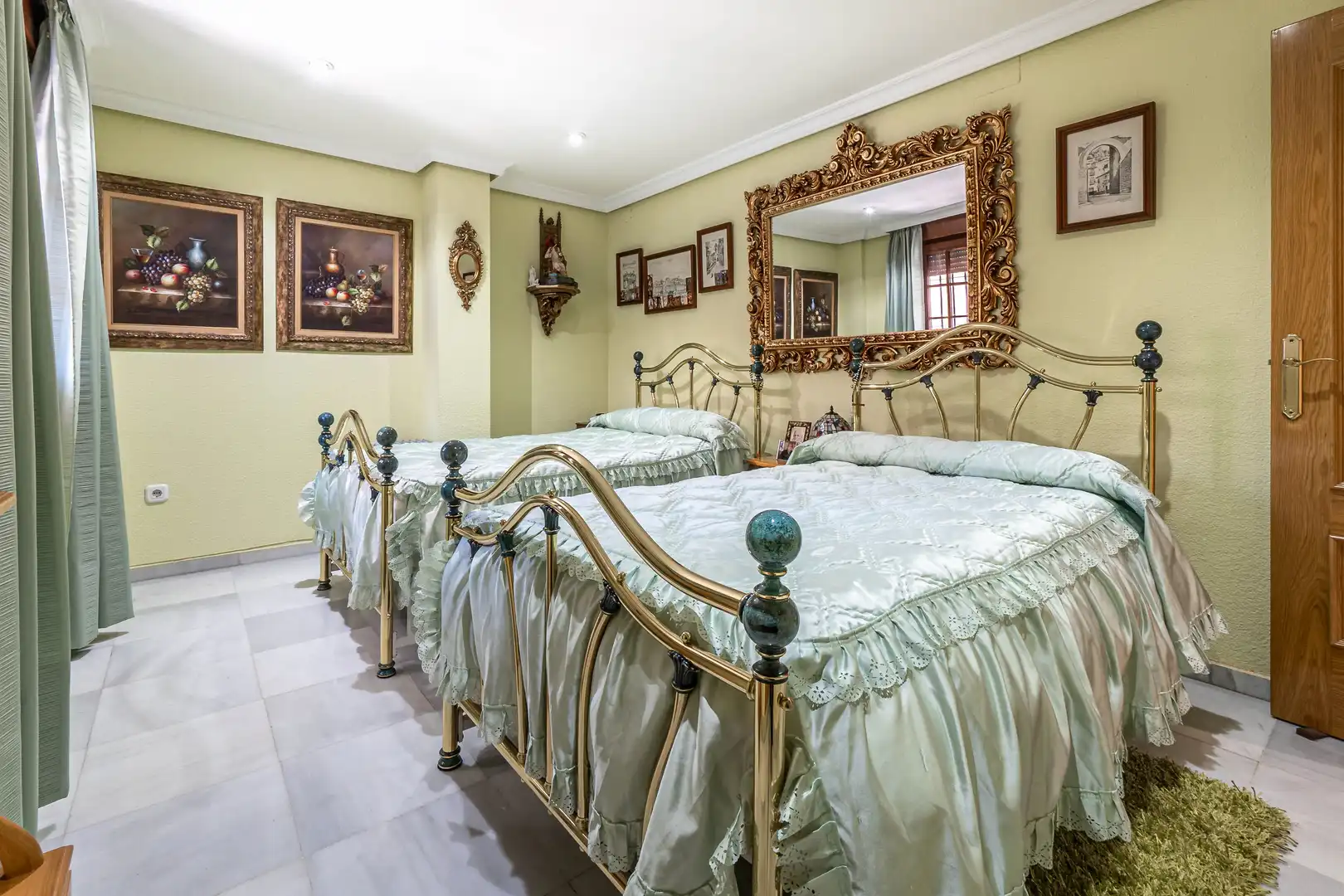 Schlafzimmer von Haus oder Chalet zum Verkauf in Maracena mit Klimaanlage, Heizung und Terrasse
