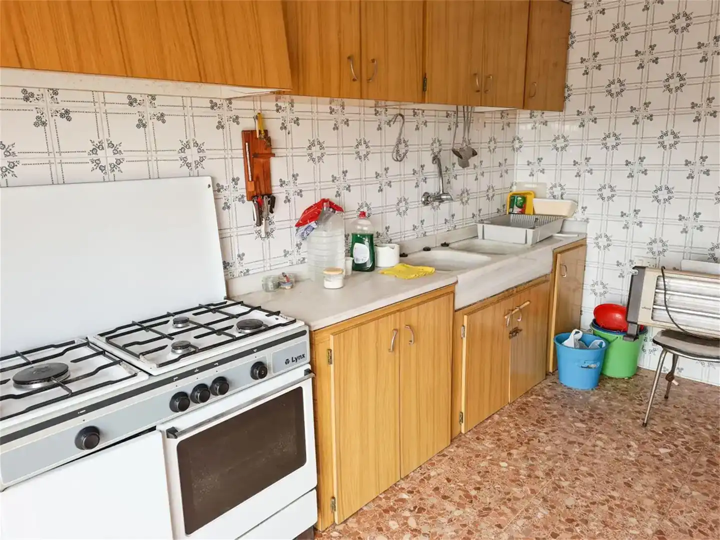 Kitchen of Detached homes for sale in Cella  with Balcony