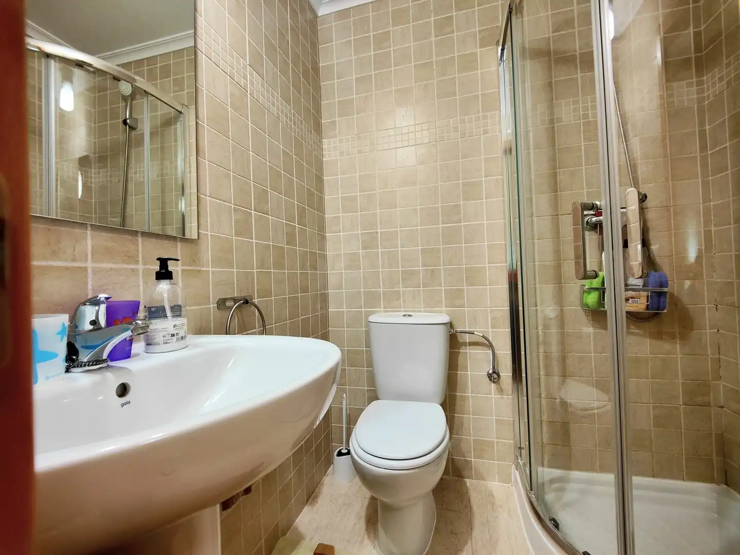 Baño de Piso en venta en Santovenia de Pisuerga con Calefacción