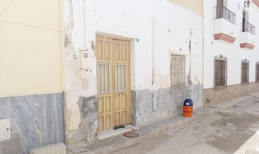 Vista exterior de Casa adosada en venda en Carboneras