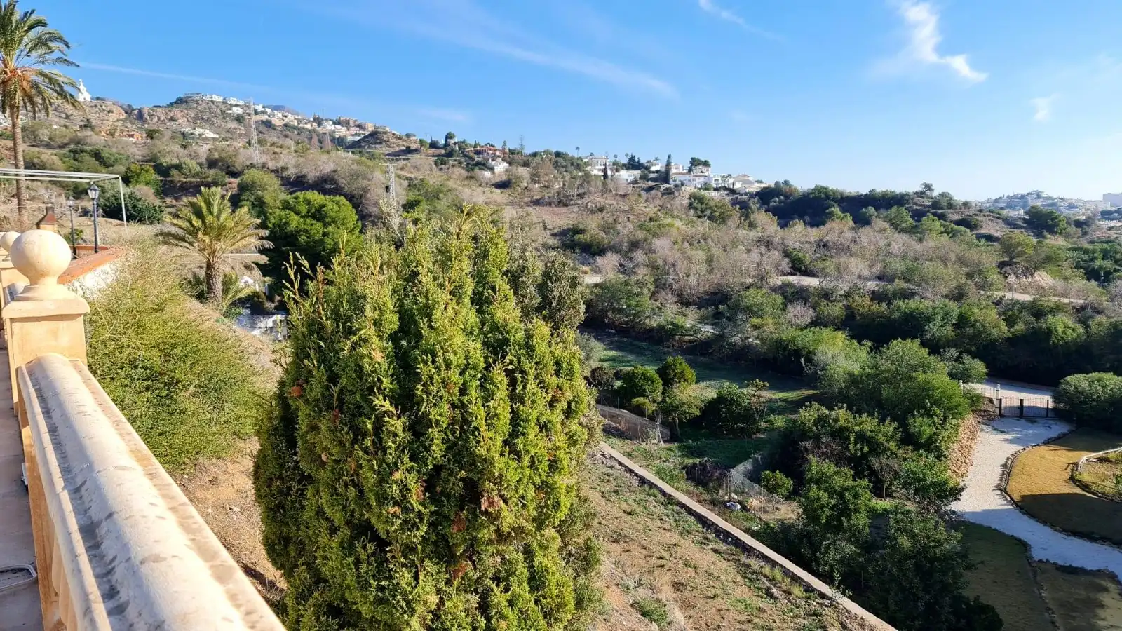 Vista exterior de Casa o chalet en venta en Benalmádena con Jardín privado y Piscina