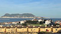 Vista exterior de Casa adosada en venda en Algeciras amb Jardí privat, Terrassa i Traster