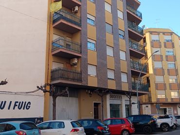 Local comercial en venta en Carrer Josep Ramón Batalla
