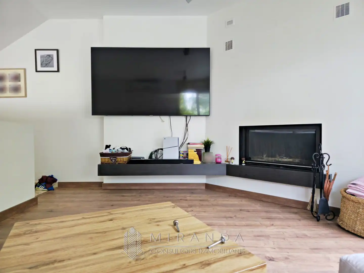 Sala de estar de Casa o chalet en venta en Vallromanes con Aire acondicionado, Calefacción y Jardín privado