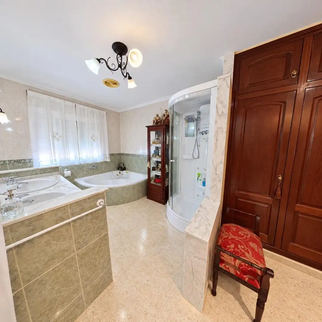 Baño de Casa adosada en venta en Escandinavia - Cautivador