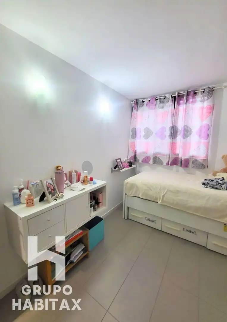 Bedroom of Duplexes for sale in Santa Coloma de Gramenet