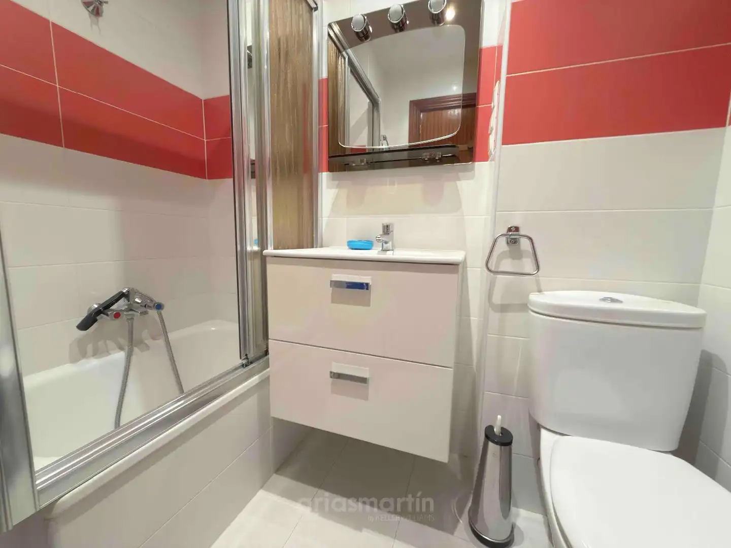 Baño de Piso en venta en Salamanca con Calefacción, Terraza y Trastero
