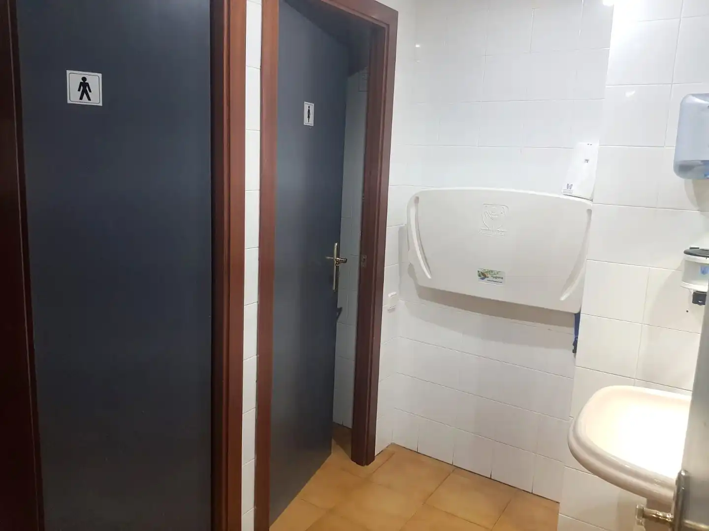 Business premises for transfer in Font Verda, imagen 12