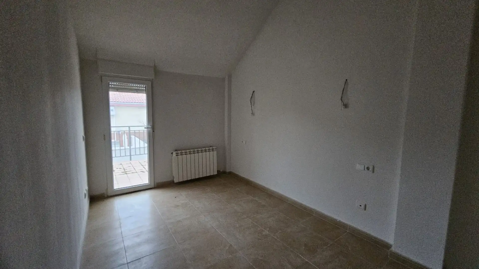 Casa adosada en venda a Isabel La Catolica, 8, Villaverde de Medina