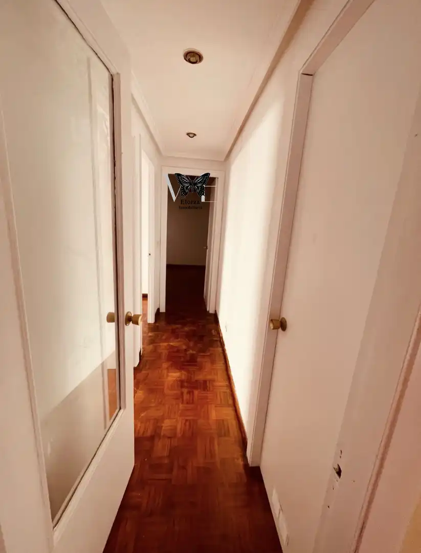Piso en venta en Mieres (Asturias) con Terraza y Trastero