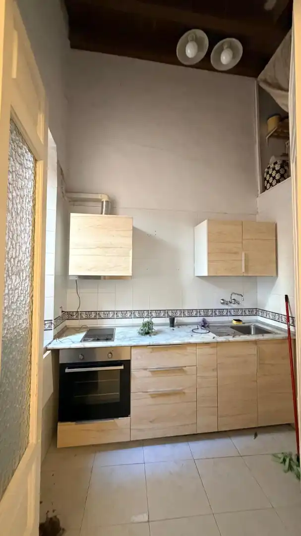 Cuina de Pis en venda en Sevilla amb Aire condicionat, Forn i Balcó