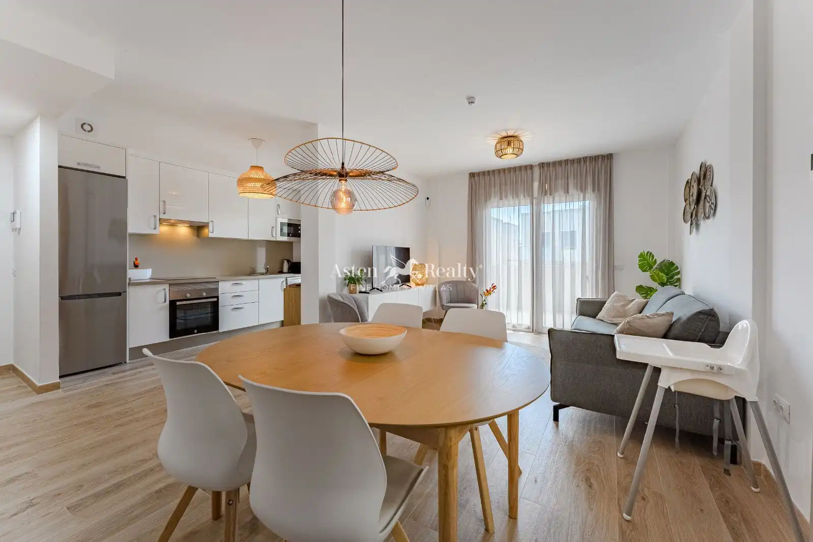 Wohnzimmer von Wohnung zum Verkauf in Arona mit Klimaanlage, Privatgarten und Terrasse