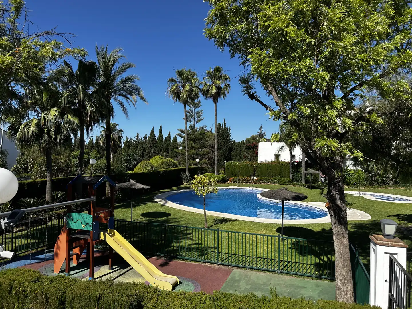 Reihenhaus mit Pool zum Verkauf in MARCASITA-ARROYO PIEDRAS 1