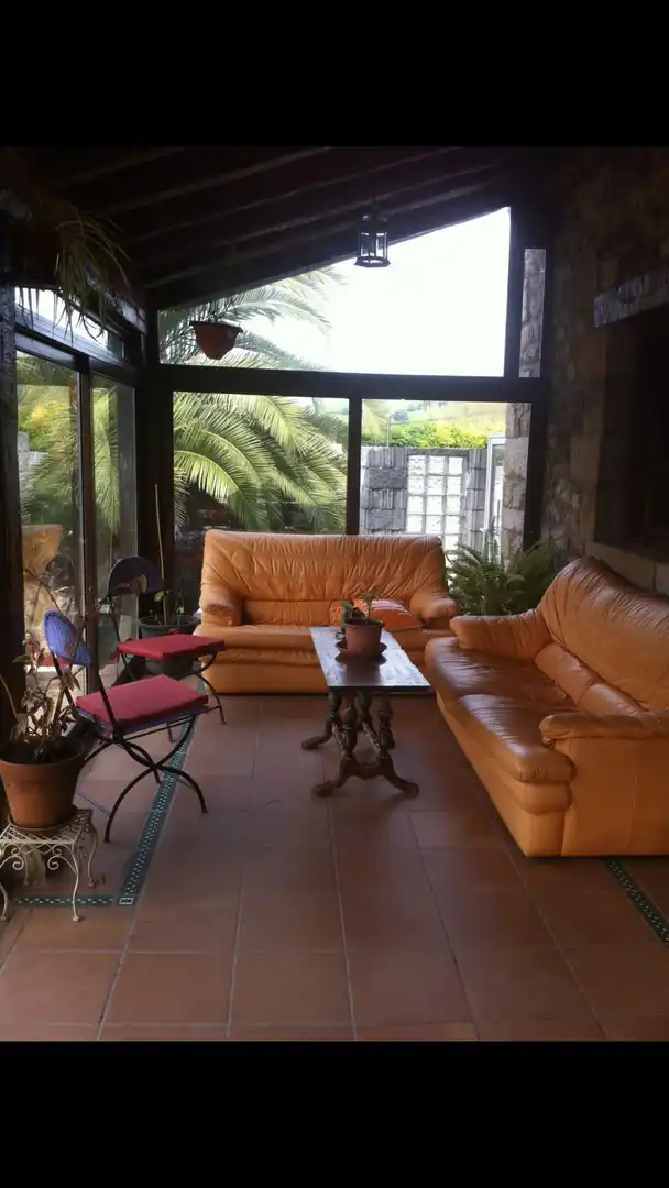 Sala d'estar de Casa o xalet en venda en Piélagos